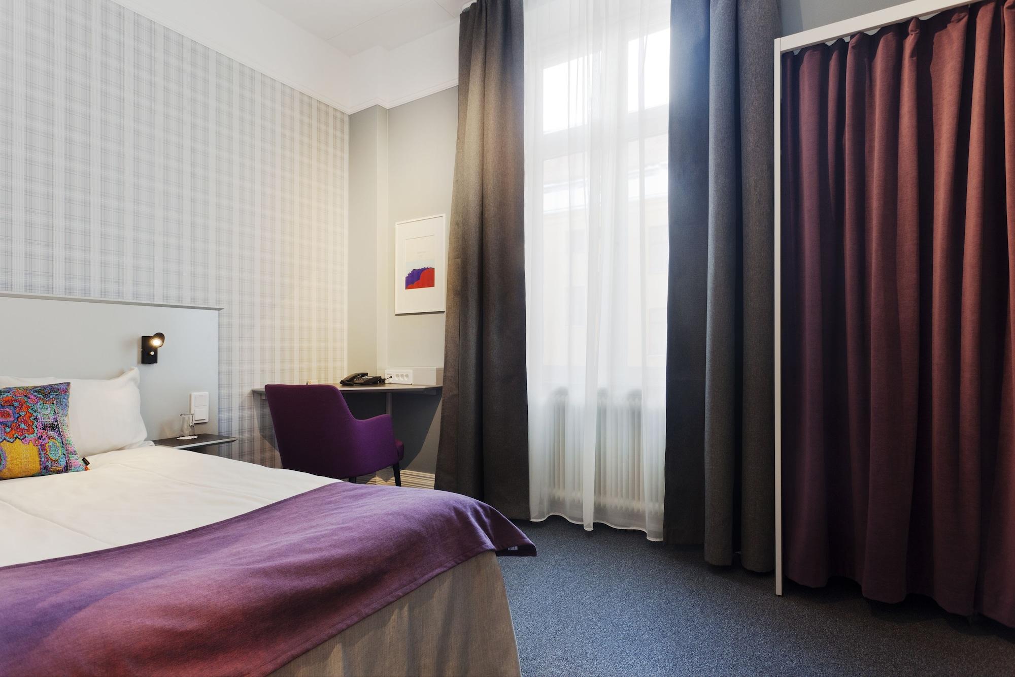 Hotel Oerebro Eksteriør bilde