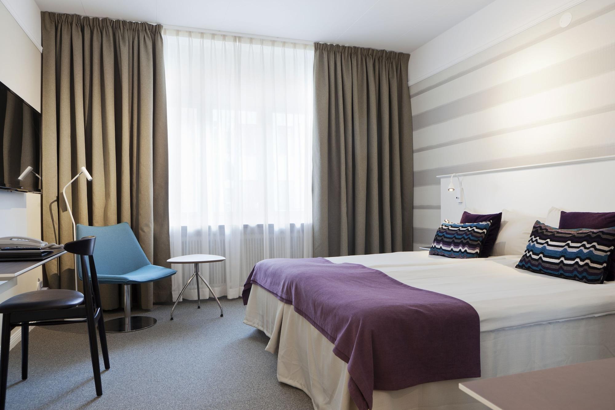 Hotel Oerebro Eksteriør bilde