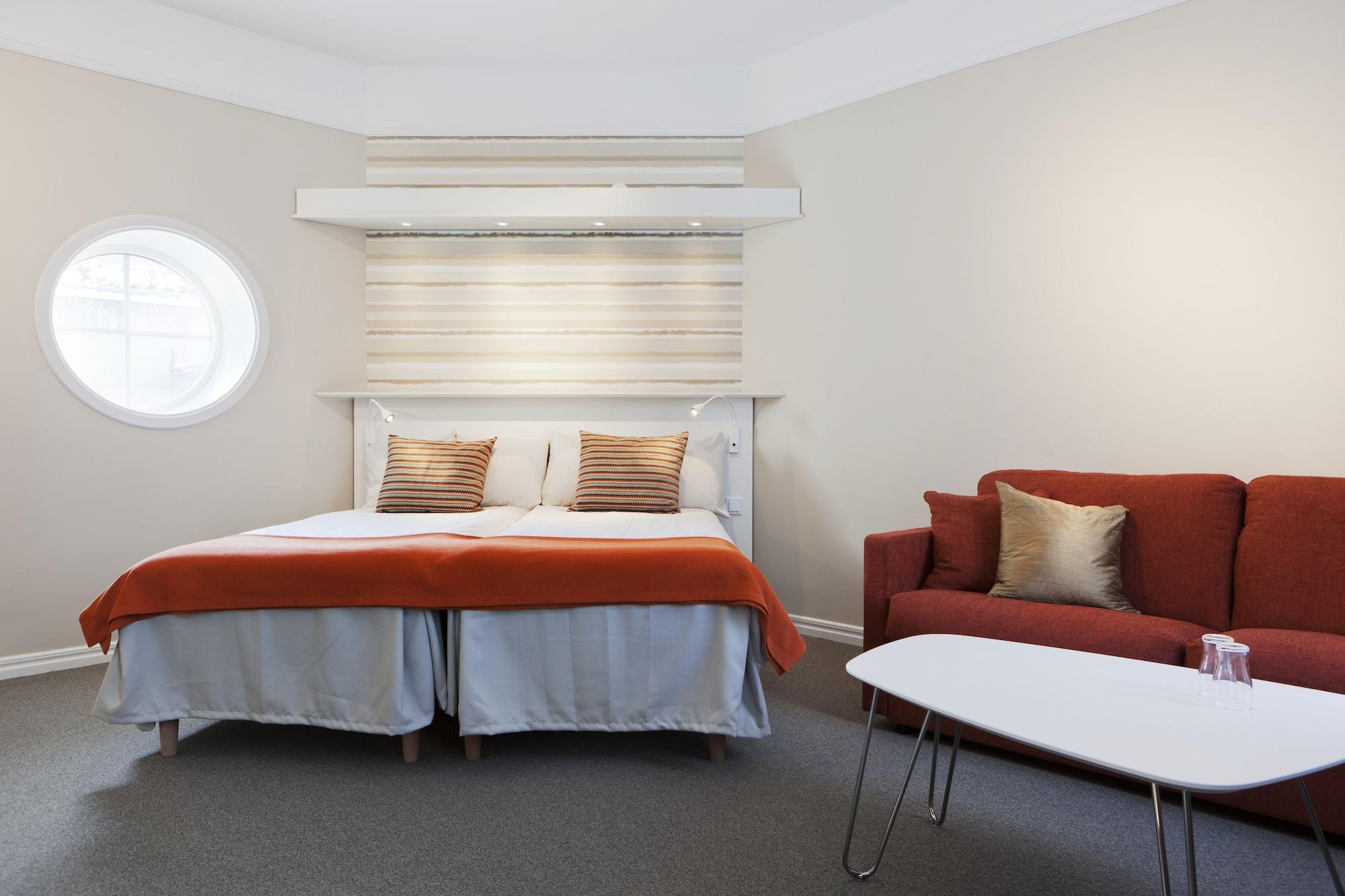 Hotel Oerebro Eksteriør bilde