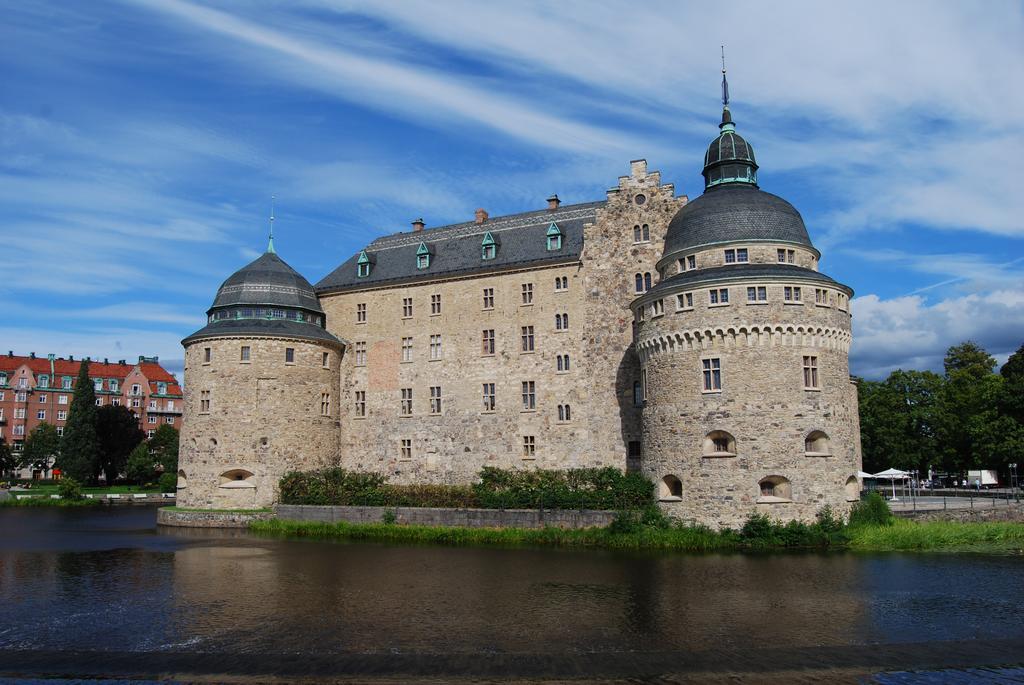 Hotel Oerebro Eksteriør bilde