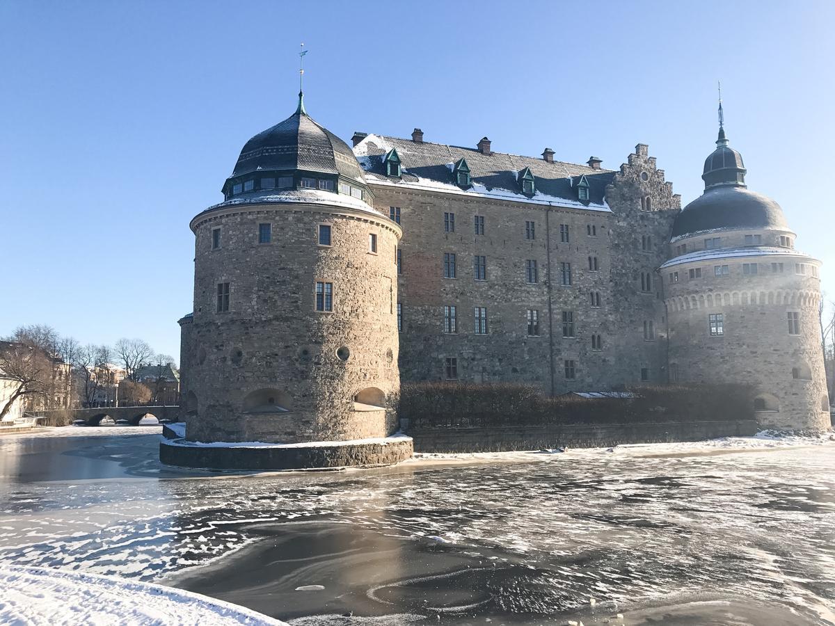 Hotel Oerebro Eksteriør bilde